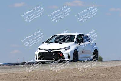 media/Oct-04-2025-OnGrid (Sat) [[44bd565ffa]]/Green Group/Grapevine/